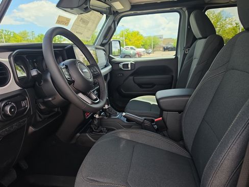 New 2026 Jeep Wrangler Unlimited Sport AWD/4WD image 10