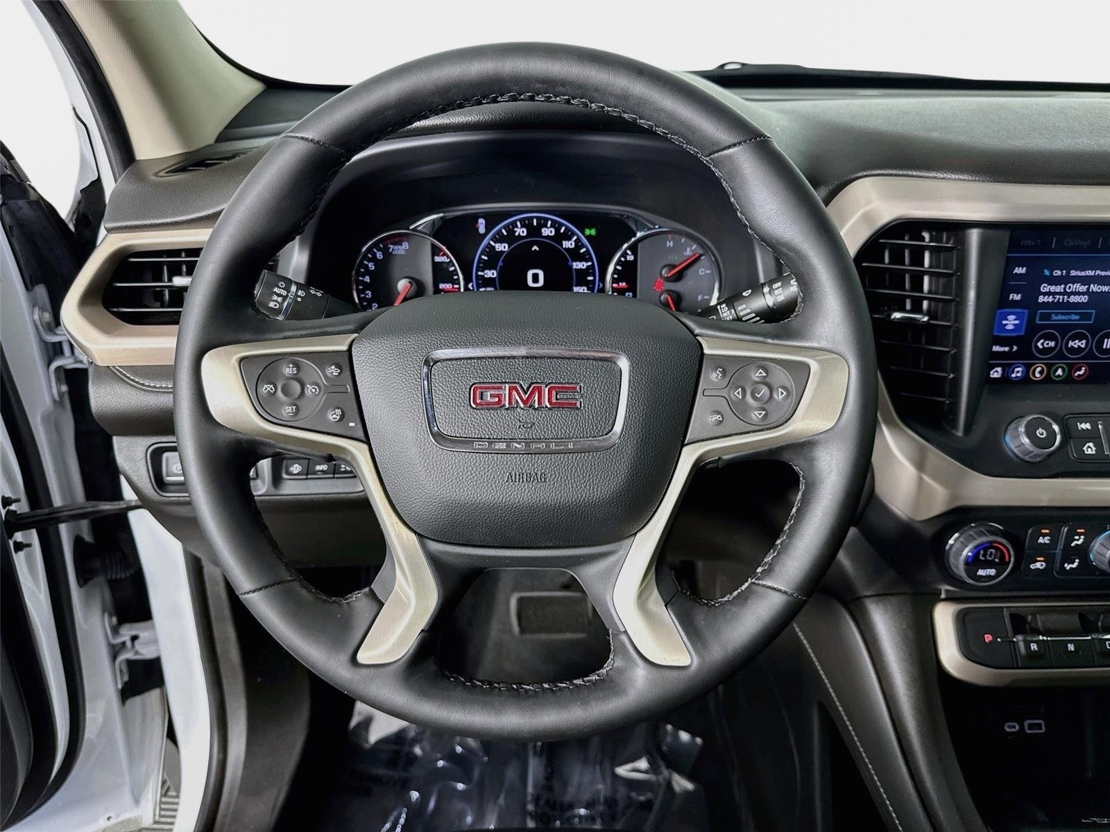 Certified 2023 GMC Acadia Denali w/ Denali Ultimate Package FWD image 12