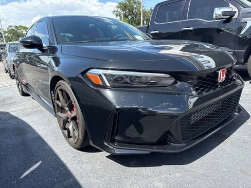 Used 2025 Honda Civic Type R image 7