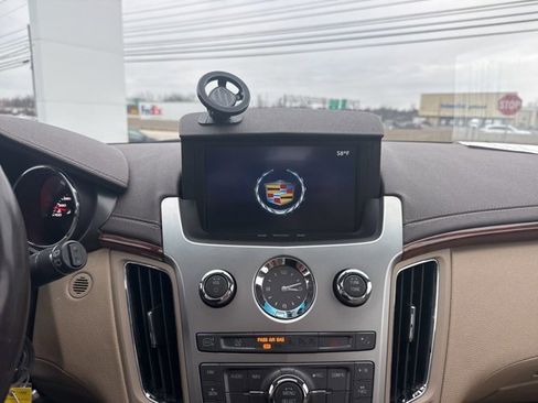 Used 2011 Cadillac CTS Luxury image 21