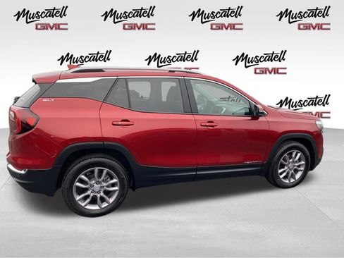 Used 2024 GMC Terrain SLT w/ Infotainment Package II AWD/4WD image 9