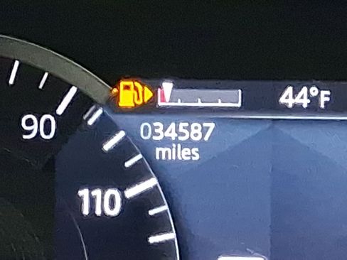 Used 2023 Land Rover Range Rover Evoque R-Dynamic SE image 20