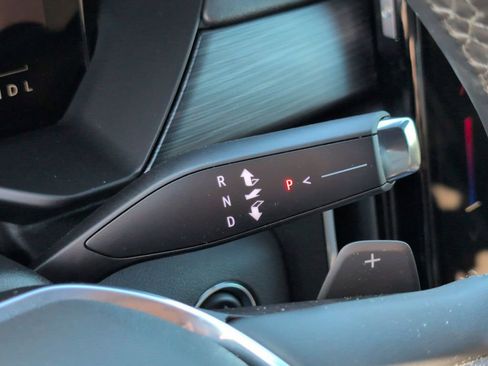 Certified 2026 GMC Acadia Elevation image 13