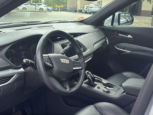 Used 2021 Cadillac XT4 Premium Luxury w/ Cold Weather Package FWD image 23