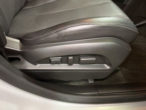 Used 2017 Chevrolet Equinox Premier w/ Enhanced Convenience Package image 64