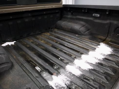 Used 2022 Nissan Frontier PRO-4X w/ Pro-4X Premium Package image 13