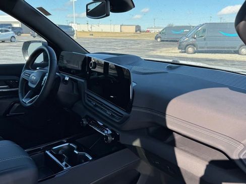 New 2025 Chevrolet Silverado EV LT AWD/4WD image 22
