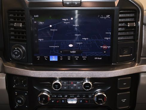 Certified 2026 Ford F350 Platinum w/ Platinum Plus Package image 30