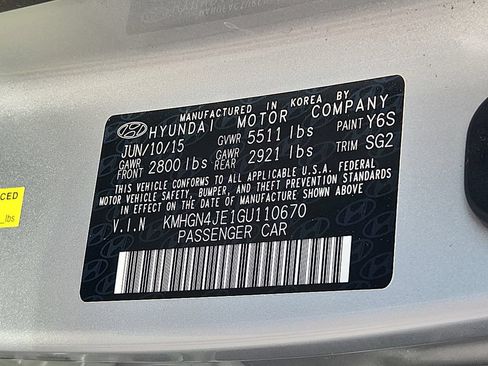 Used 2016 Hyundai Genesis 3.8 w/ Option Group 04 AWD/4WD image 28