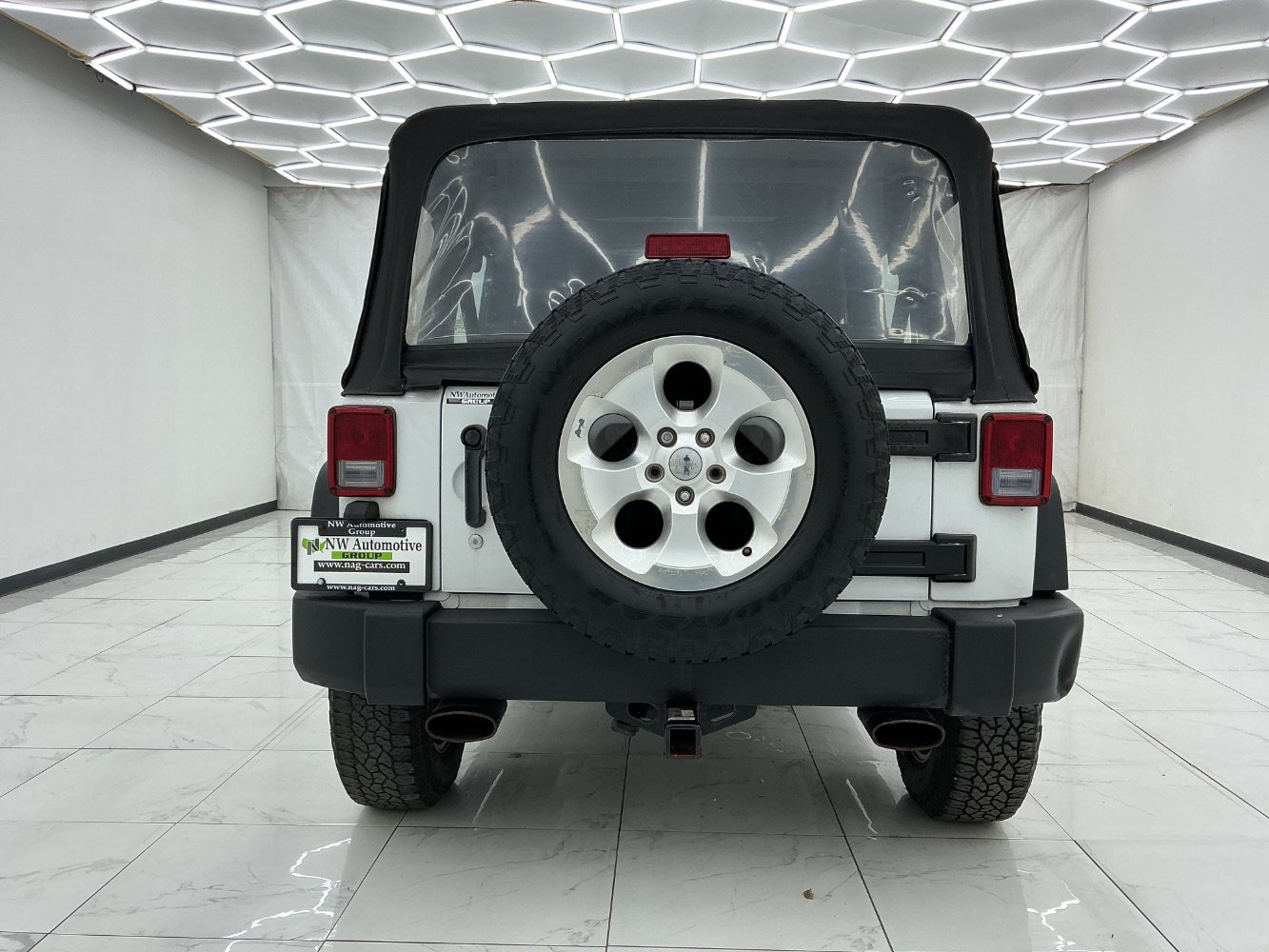 Used 2013 Jeep Wrangler Unlimited Sport AWD/4WD image 10