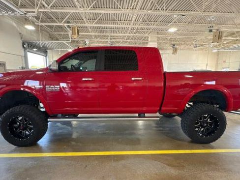 Used 2016 RAM 2500 Laramie w/ Convenience Group AWD/4WD image 3