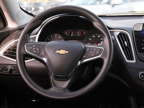 Used 2024 Chevrolet Malibu LT image 21