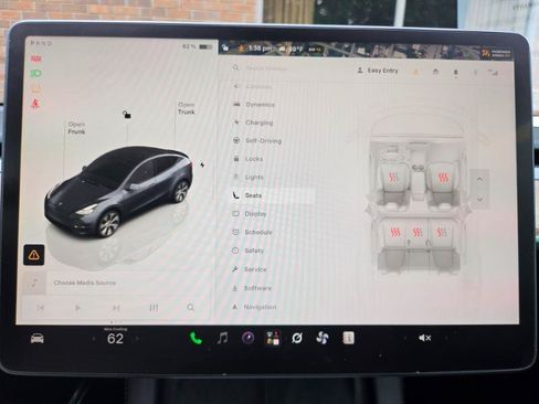 Used 2023 Tesla Model Y Long Range AWD/4WD image 50