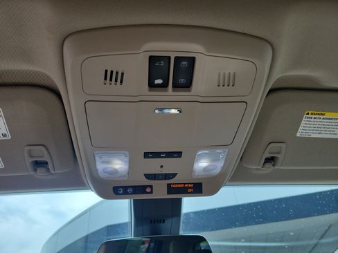 Used 2016 Buick Envision Premium AWD/4WD image 31