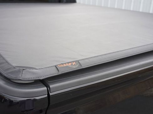 Used 2017 GMC Sierra 1500 4x4 Double Cab w/ Elevation Edition image 8