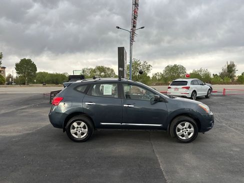 Used 2014 Nissan Rogue S w/ Convenience Package AWD/4WD image 3