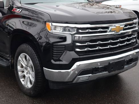 Used 2022 Chevrolet Silverado 1500 LTZ w/ LTZ Premium Package image 2