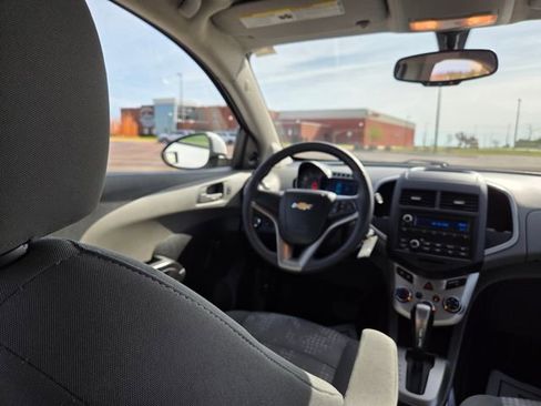 Used 2015 Chevrolet Sonic LS FWD image 43
