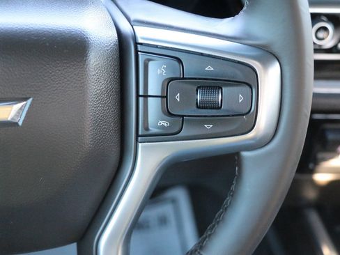 Used 2025 Chevrolet Silverado 2500 LT w/ Convenience Package image 19