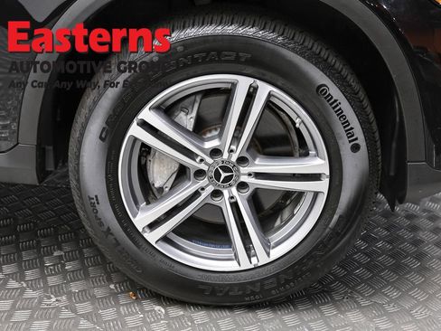Used 2021 Mercedes-Benz GLC 300 4MATIC w/ Multimedia Package image 32