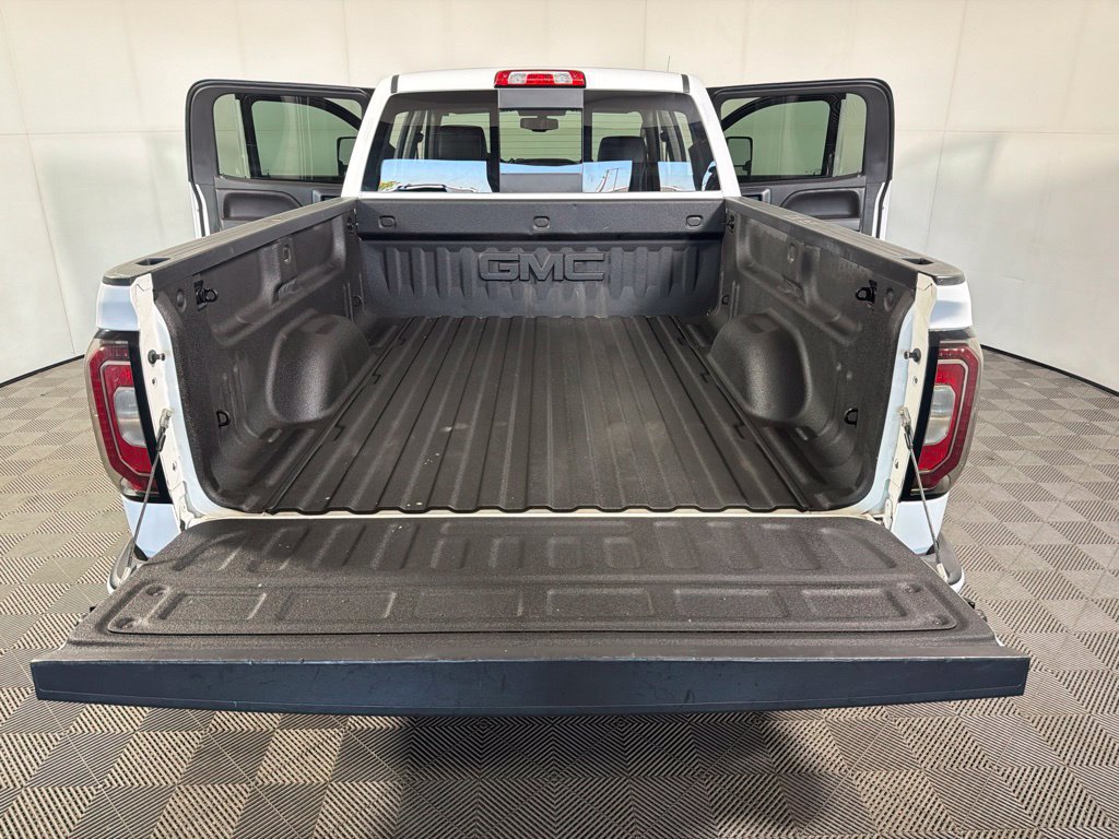 Used 2016 GMC Sierra 1500 SLT w/ All-Terrain Package AWD/4WD image 22