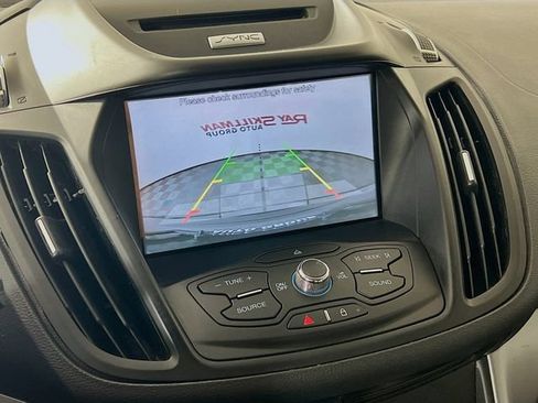 Used 2016 Ford Escape SE w/ Equipment Group 201A FWD image 17