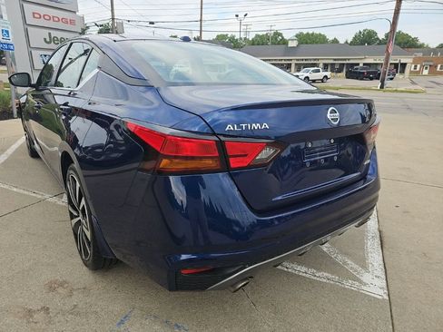 Used 2019 Nissan Altima 2.5 SR w/ SR Premium Package AWD/4WD image 13