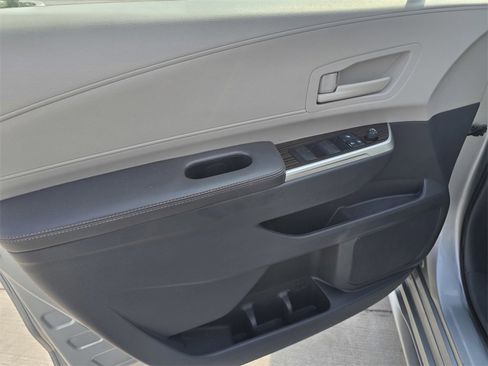 Used 2021 Toyota Sienna LE image 21