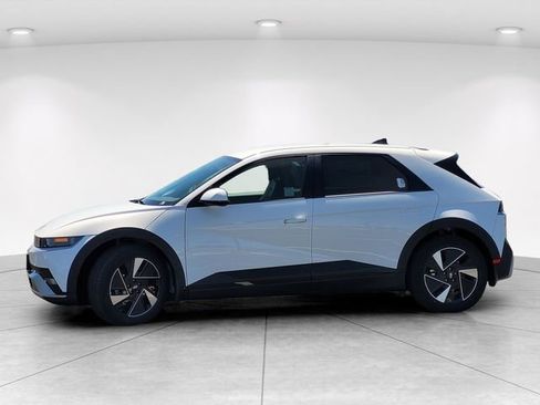 New 2026 Hyundai Ioniq 5 SEL RWD image 7