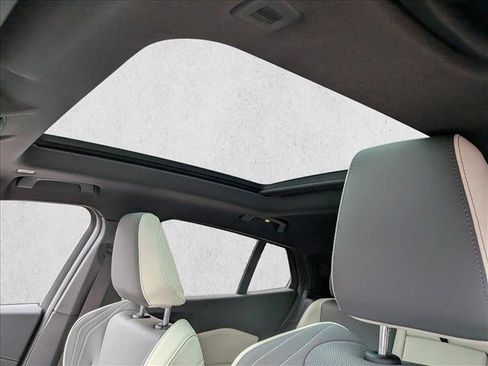 New 2026 BMW X2 xDrive28i image 15