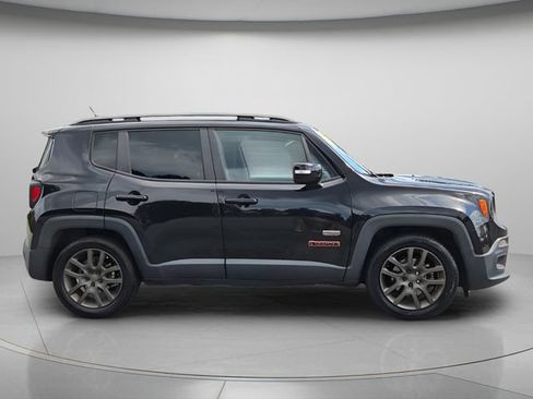 Used 2016 Jeep Renegade 75th Anniversary FWD image 9
