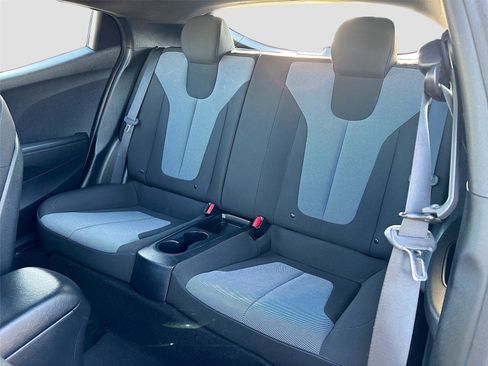 Used 2019 Hyundai Veloster 2.0 image 24