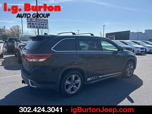 Used 2018 Toyota Highlander Limited image 3
