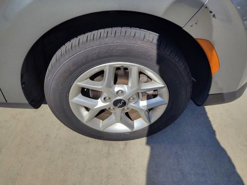 Used 2024 Kia Soul LX w/ Option Group 015 FWD image 8