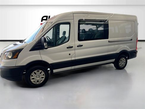 Used 2019 Ford Transit 250 148 Medium Roof image 4