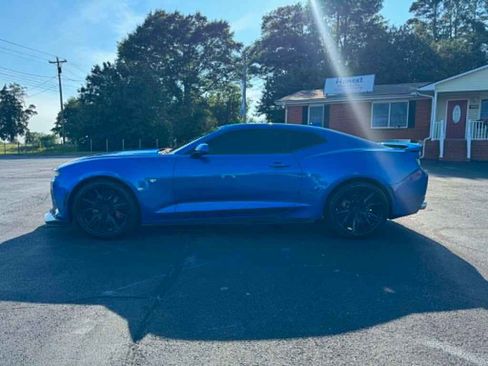 Used 2017 Chevrolet Camaro SS RWD image 2