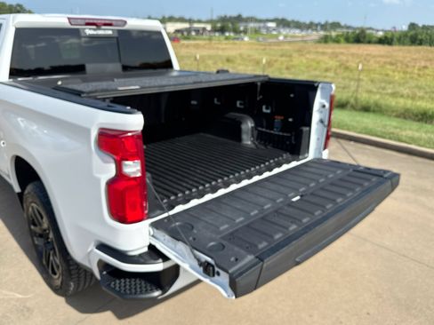 Used 2024 Chevrolet Silverado 1500 RST w/ Convenience Package II AWD/4WD image 23