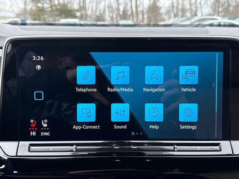 Used 2024 Volkswagen Atlas Cross Sport SE w/ Panoramic Sunroof Package image 18