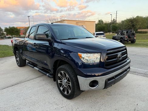 Used 2010 Toyota Tundra 4x4 Double Cab image 4
