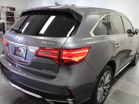Used 2017 Acura MDX SH-AWD w/ Technology Package image 6