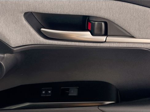 Used 2026 Toyota Camry LE image 32