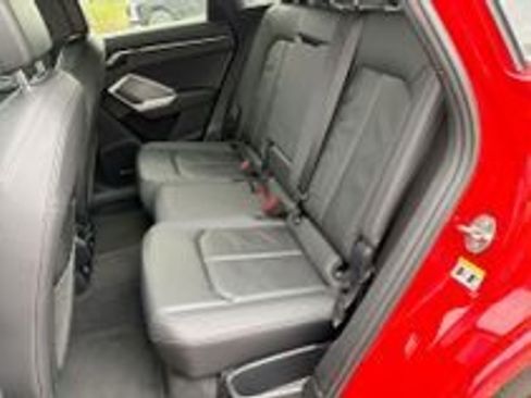 Used 2024 Audi Q3 2.0T Premium image 25