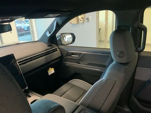 New 2026 GMC Sierra EV Elevation image 21