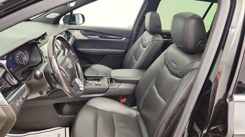 Used 2022 Cadillac XT6 Premium Luxury w/ Technology Package AWD/4WD image 19