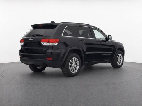 Used 2021 Jeep Grand Cherokee Laredo RWD image 8
