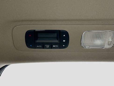 Used 2017 Honda Odyssey EX-L image 28