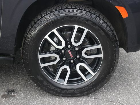 Used 2023 GMC Yukon AT4 w/ AT4 Premium Package image 45