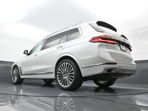 Used 2025 BMW X7 xDrive40i w/ Executive Package AWD/4WD image 26