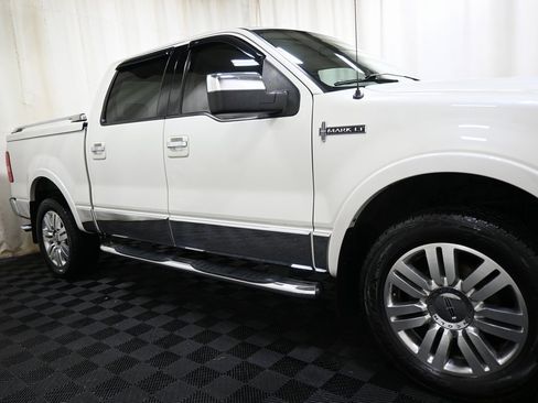 Used 2006 Lincoln Mark LT 4x4 image 12
