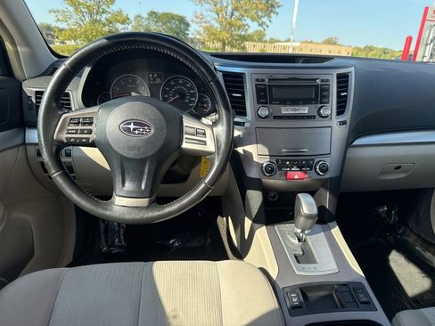 Used 2013 Subaru Legacy 2.5i Premium w/ All-Weather Pkg image 9